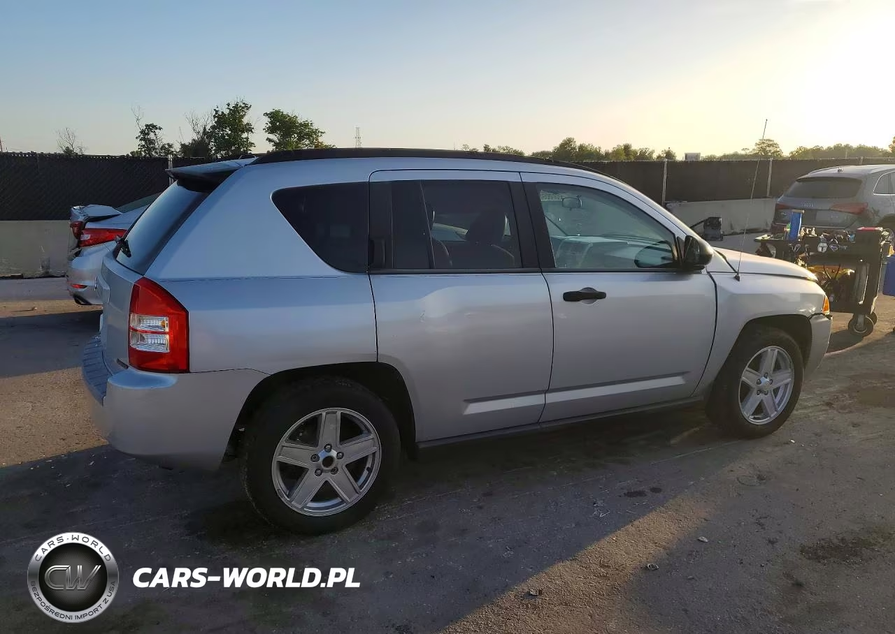 2007 Jeep Compass VIN:1J8FT47W97D274666 - 3
