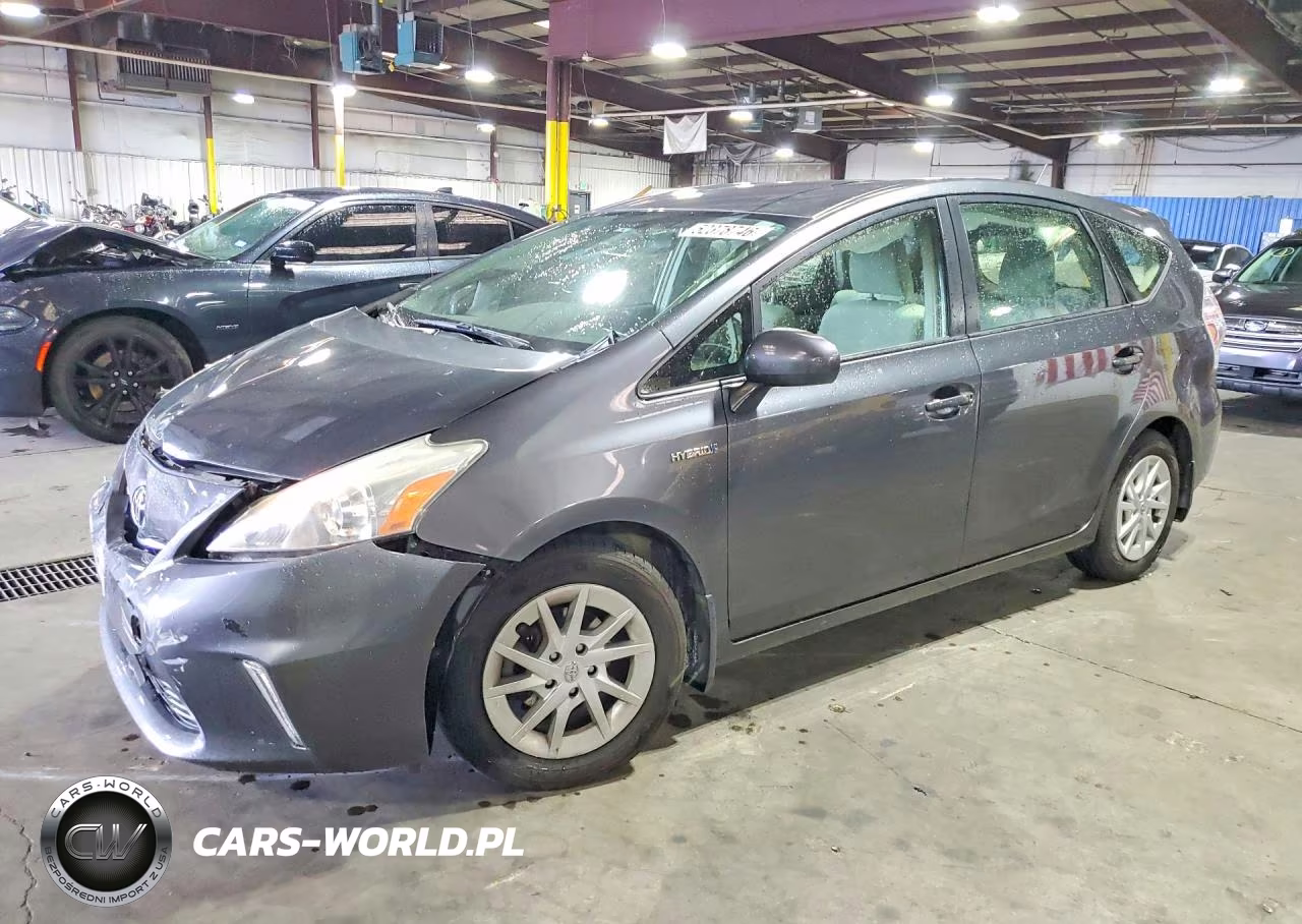 2013 Toyota Prius V Three