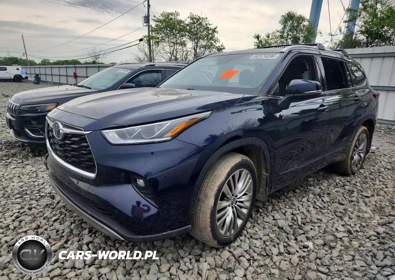 2022 Toyota Highlander Platinum