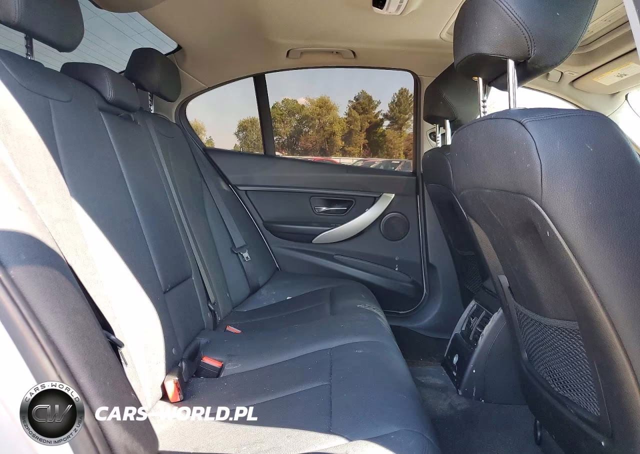 2018 BMW 320 Xi VIN:WBA8E5G57JNU47185 - 10