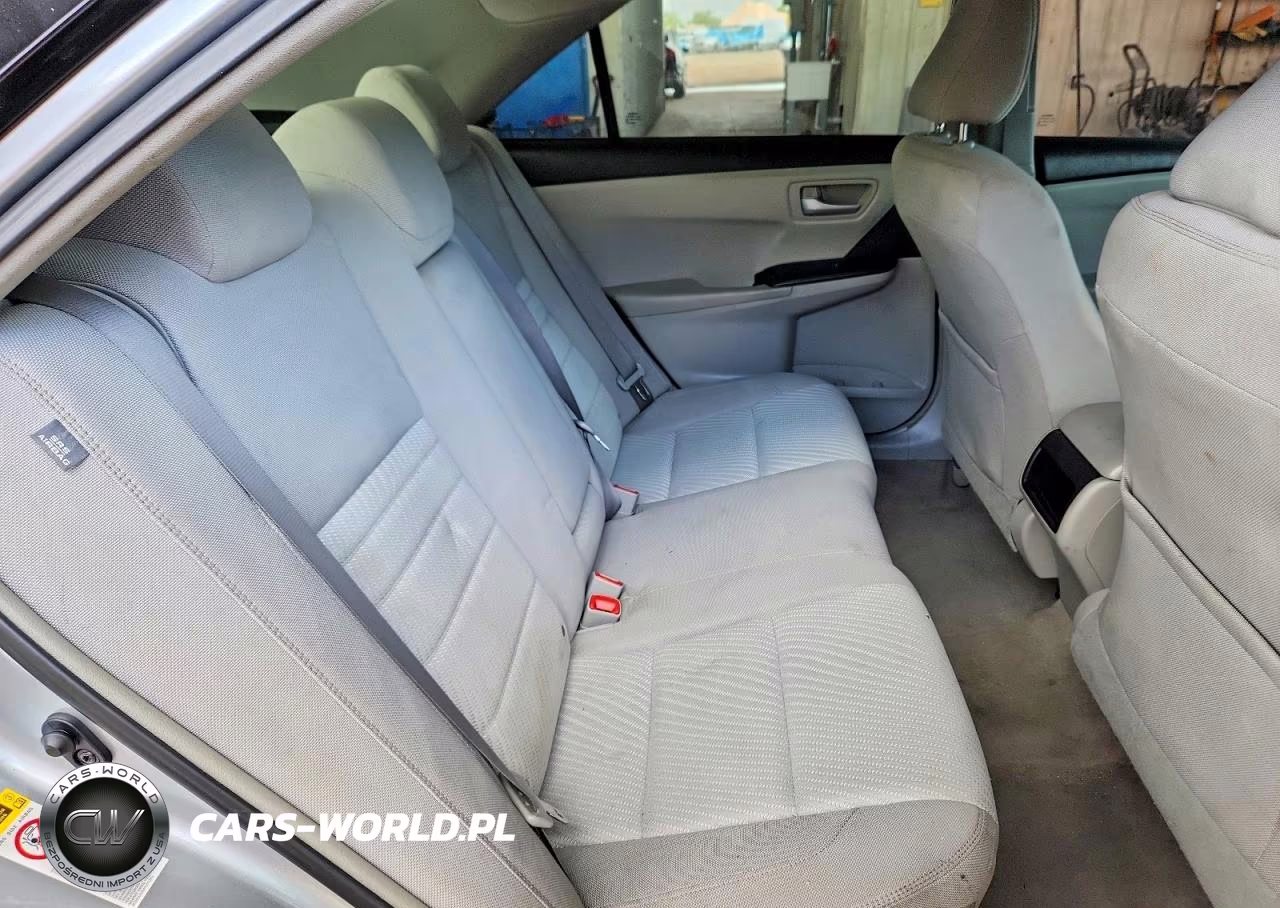 2017 Toyota Camry Le VIN:4T1BF1FKXHU766341 - 10