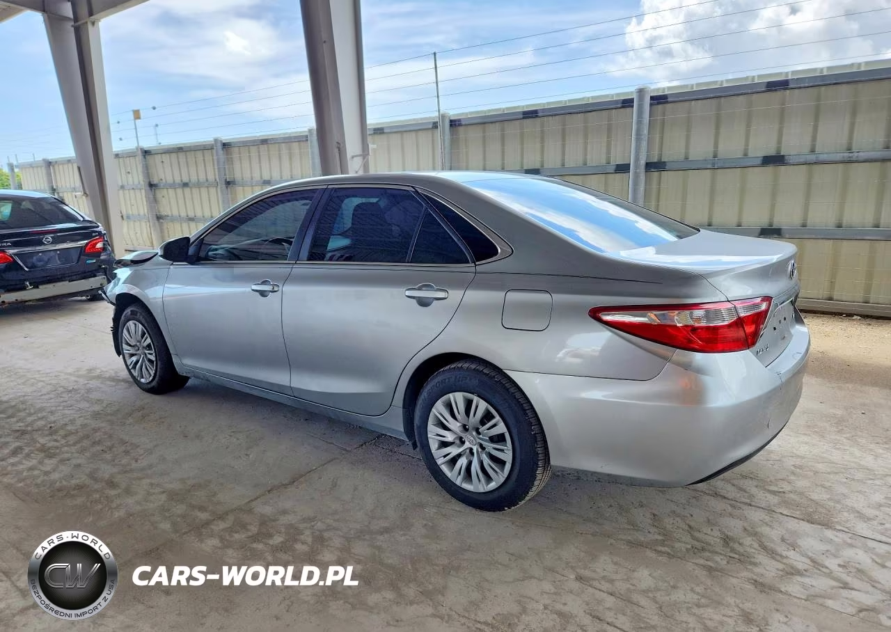 2017 Toyota Camry Le VIN:4T1BF1FKXHU766341 - 2