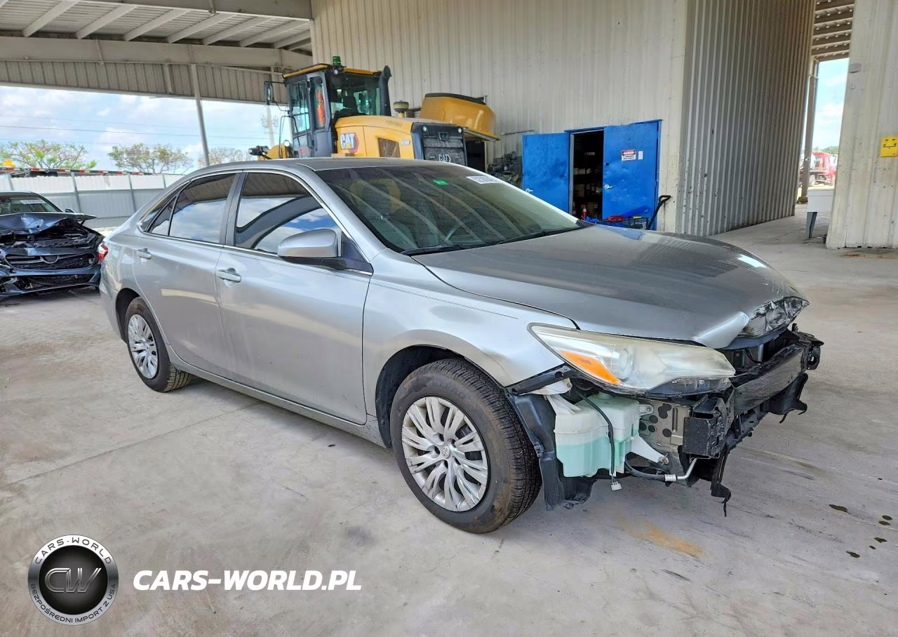 2017 Toyota Camry Le VIN:4T1BF1FKXHU766341 - 4