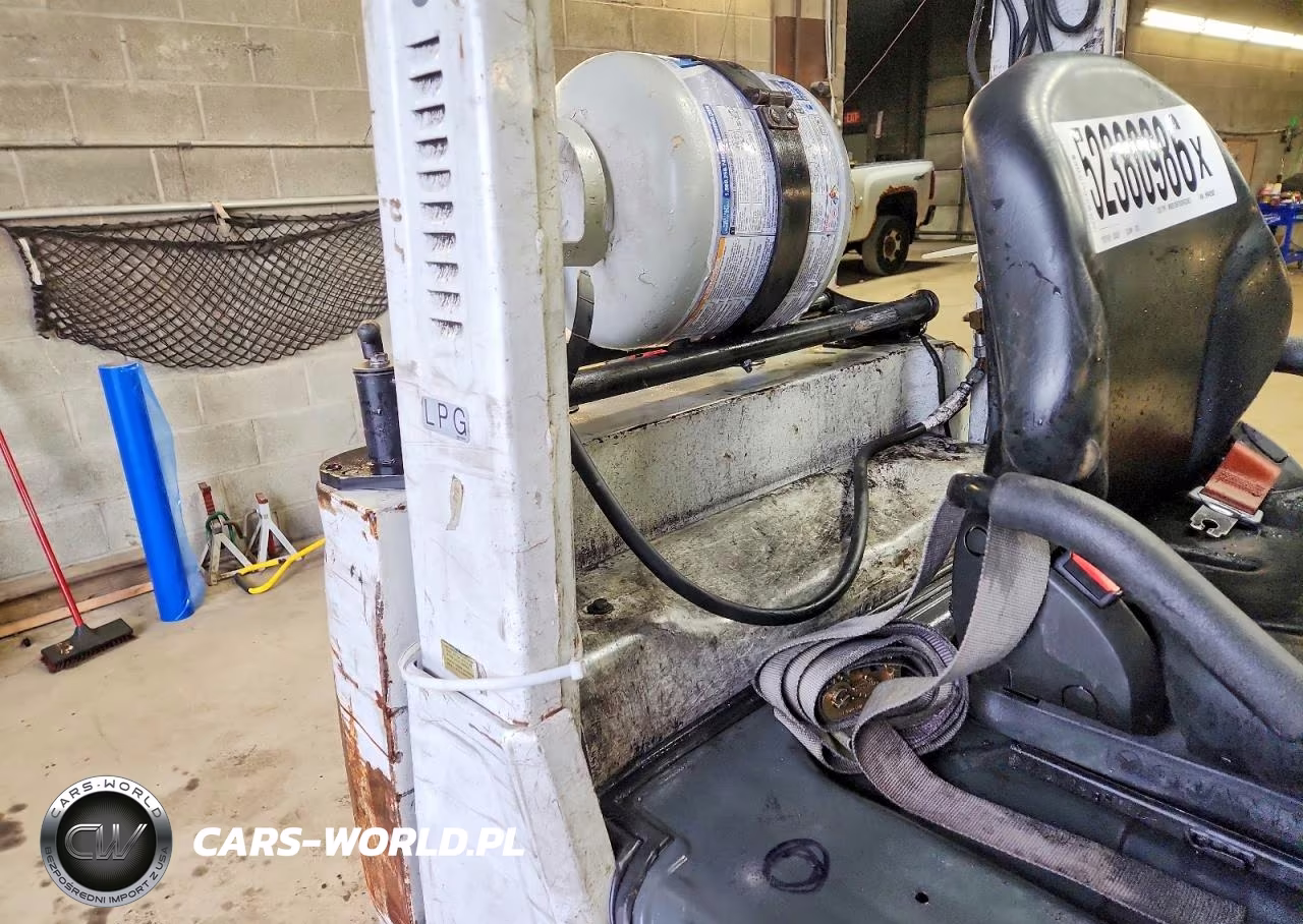 2014 Nissan Unknown Cushion Tire Or Pneumatic Forklift Forklift VIN:CP1F29W4292 - 6