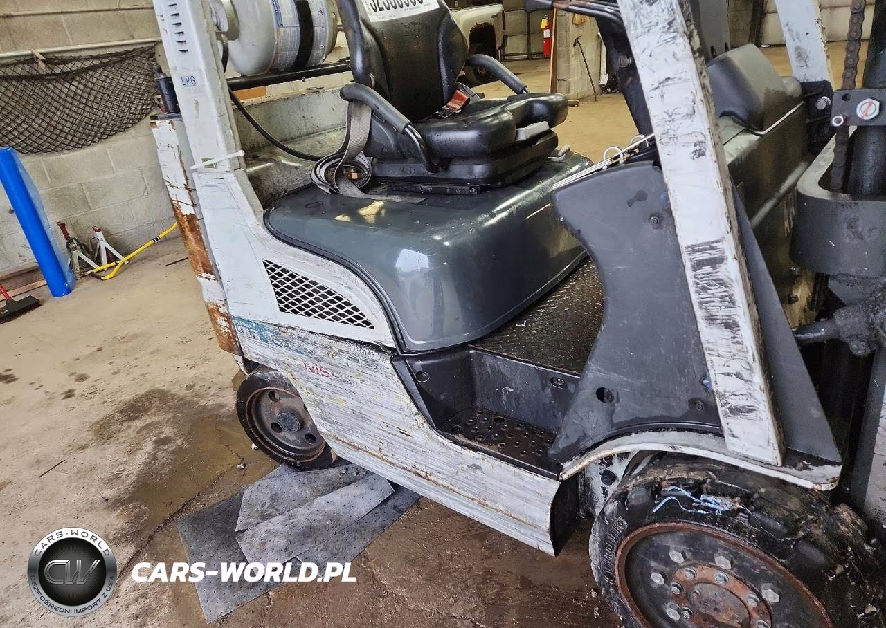 2014 Nissan Unknown Cushion Tire Or Pneumatic Forklift Forklift VIN:CP1F29W4292 - 9