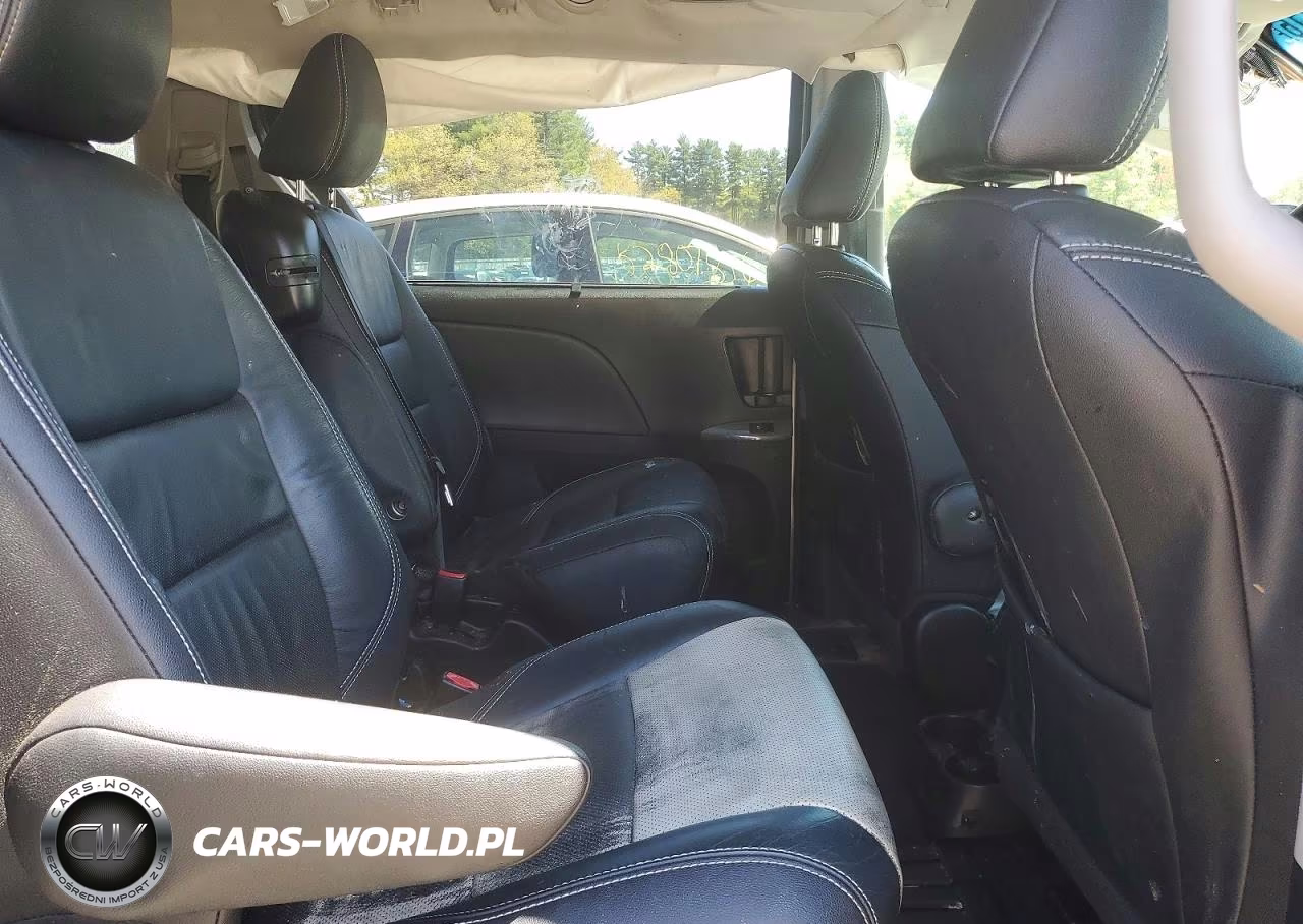 2015 Toyota Sienna Sport VIN:5TDXK3DC2FS686899 - 11