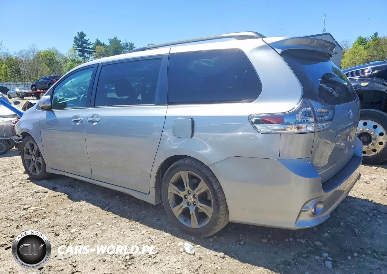 2015 Toyota Sienna Sport VIN:5TDXK3DC2FS686899 - 2