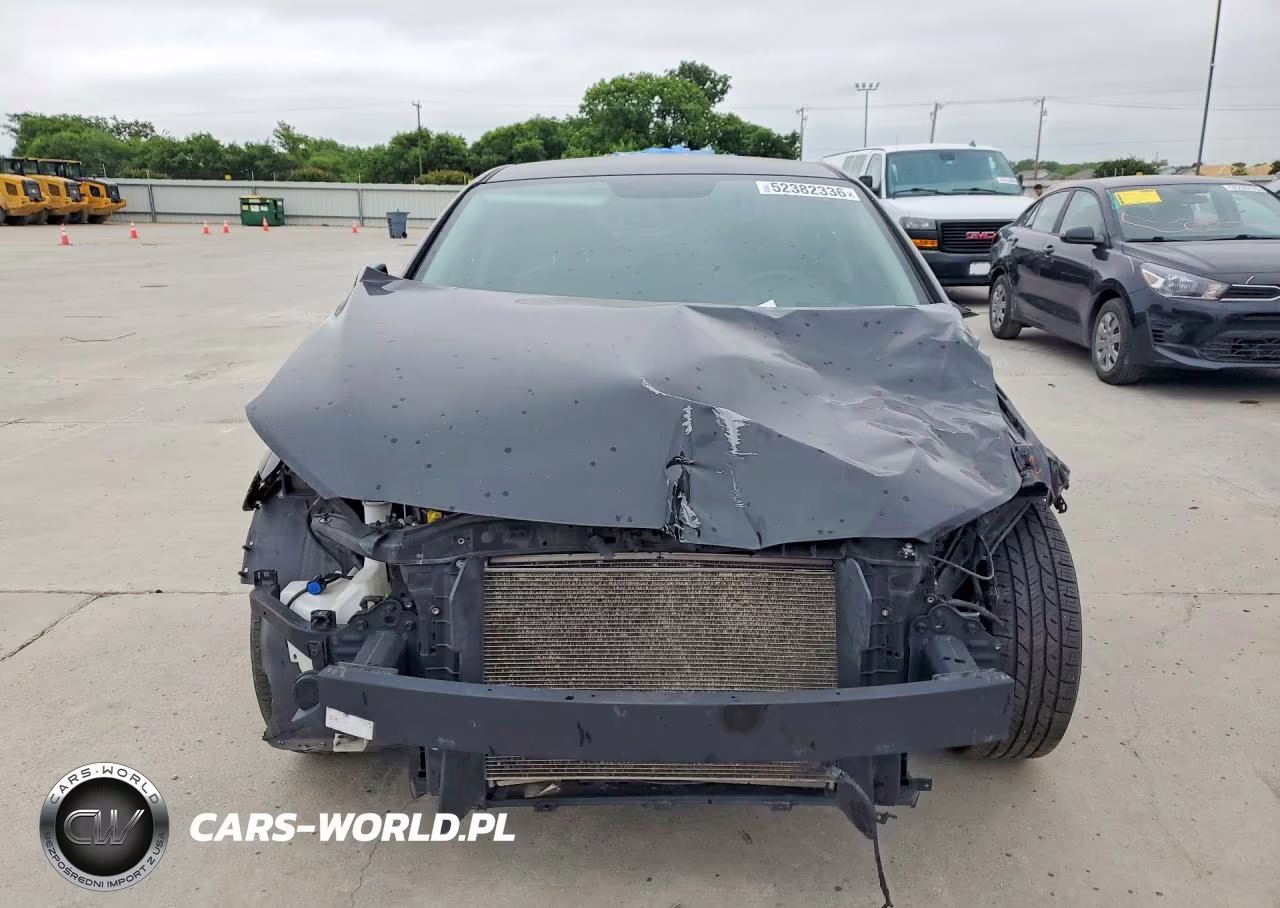 2018 Hyundai Elantra Sel VIN:5NPD84LF8JH304828 - 5
