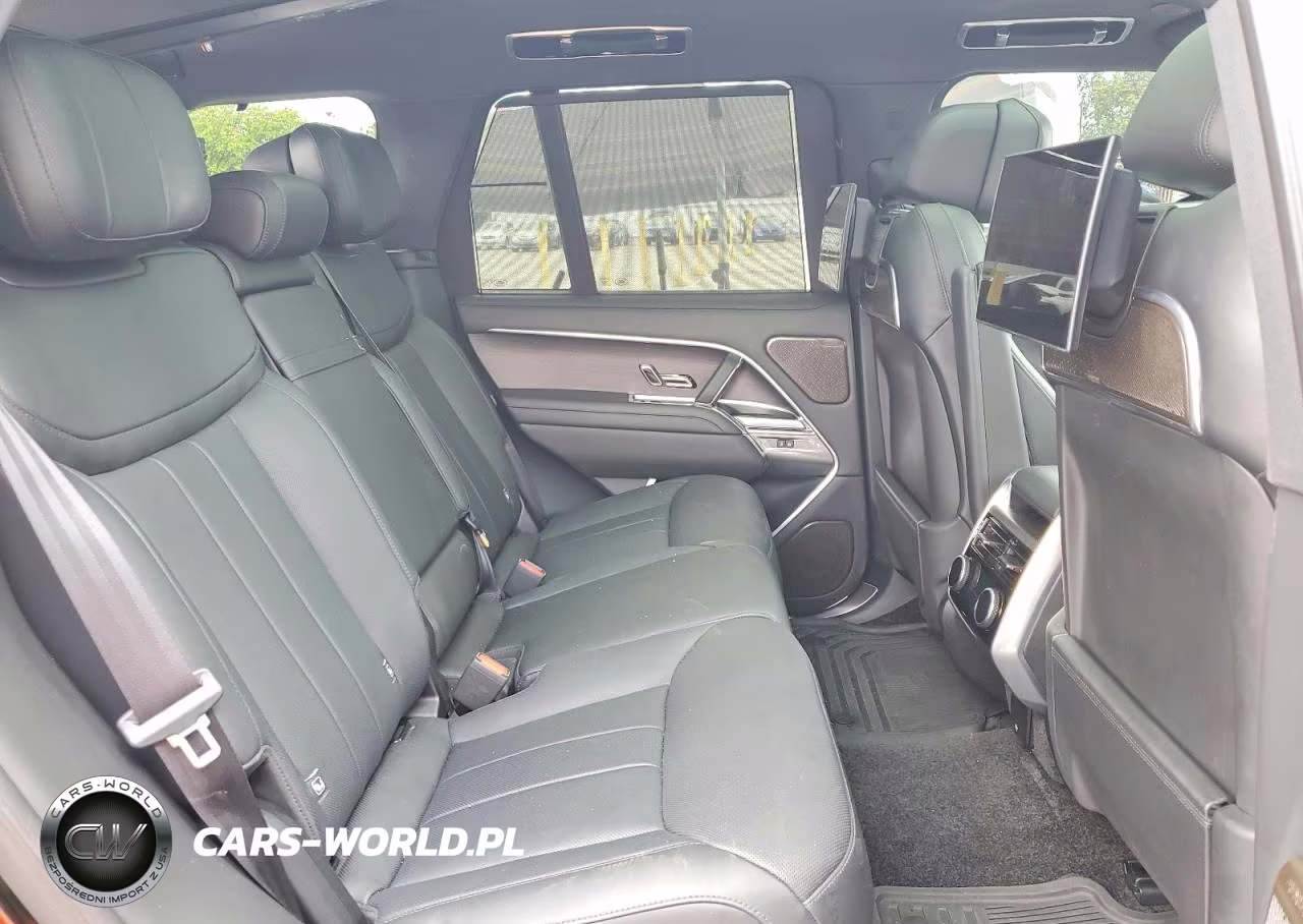 2024 Land Rover Range Rover Autobiography VIN:SALK19F44RA253584 - 11