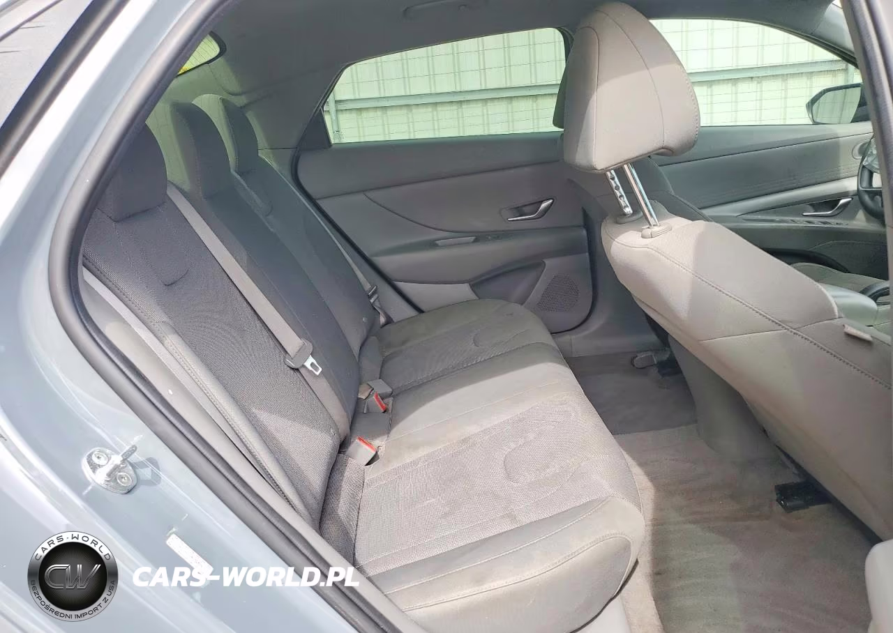 2022 Hyundai Elantra Se VIN:KMHLL4AG2NU368263 - 10