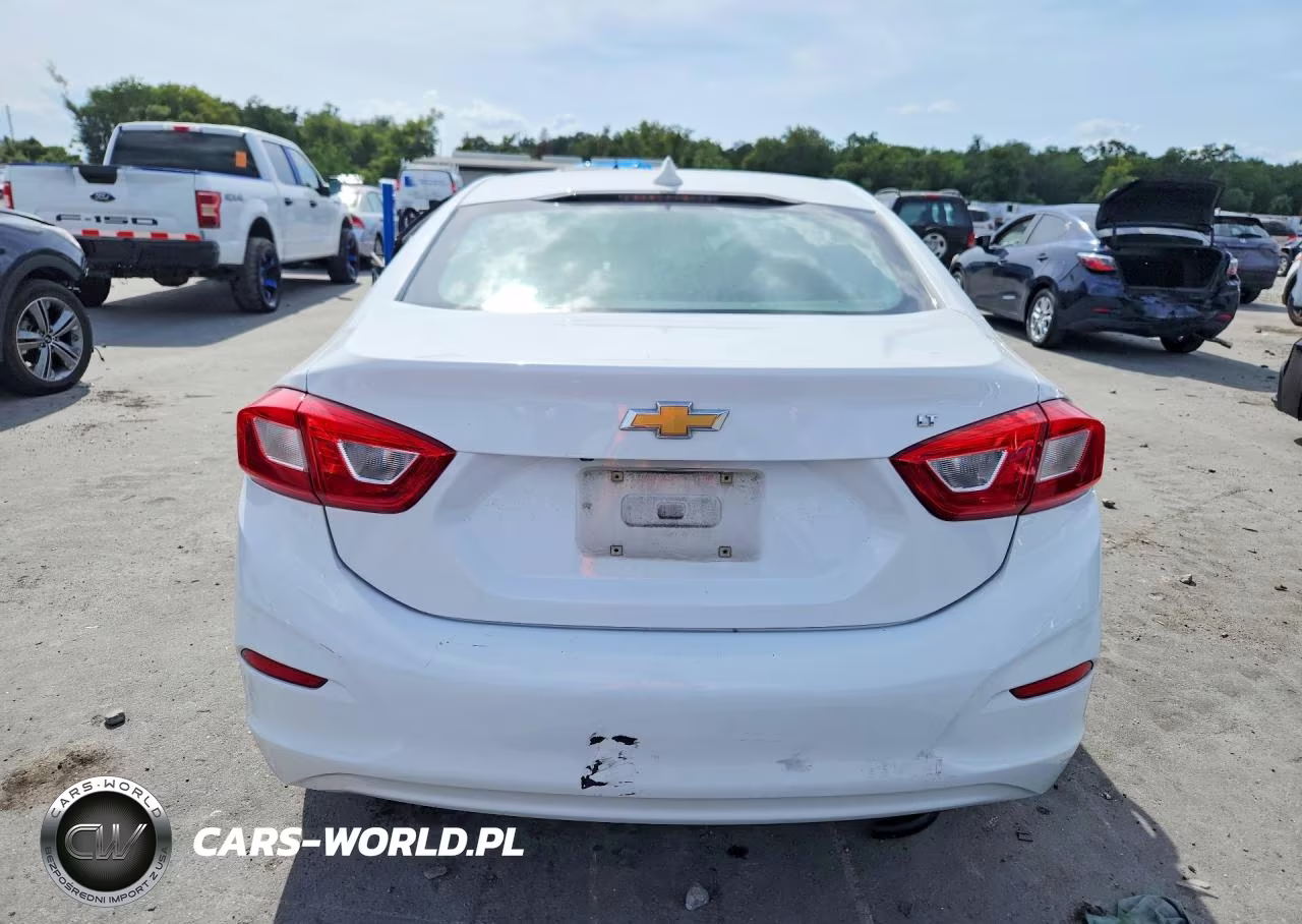 2017 Chevrolet Cruze Lt VIN:1G1BE5SM8H7250864 - 6