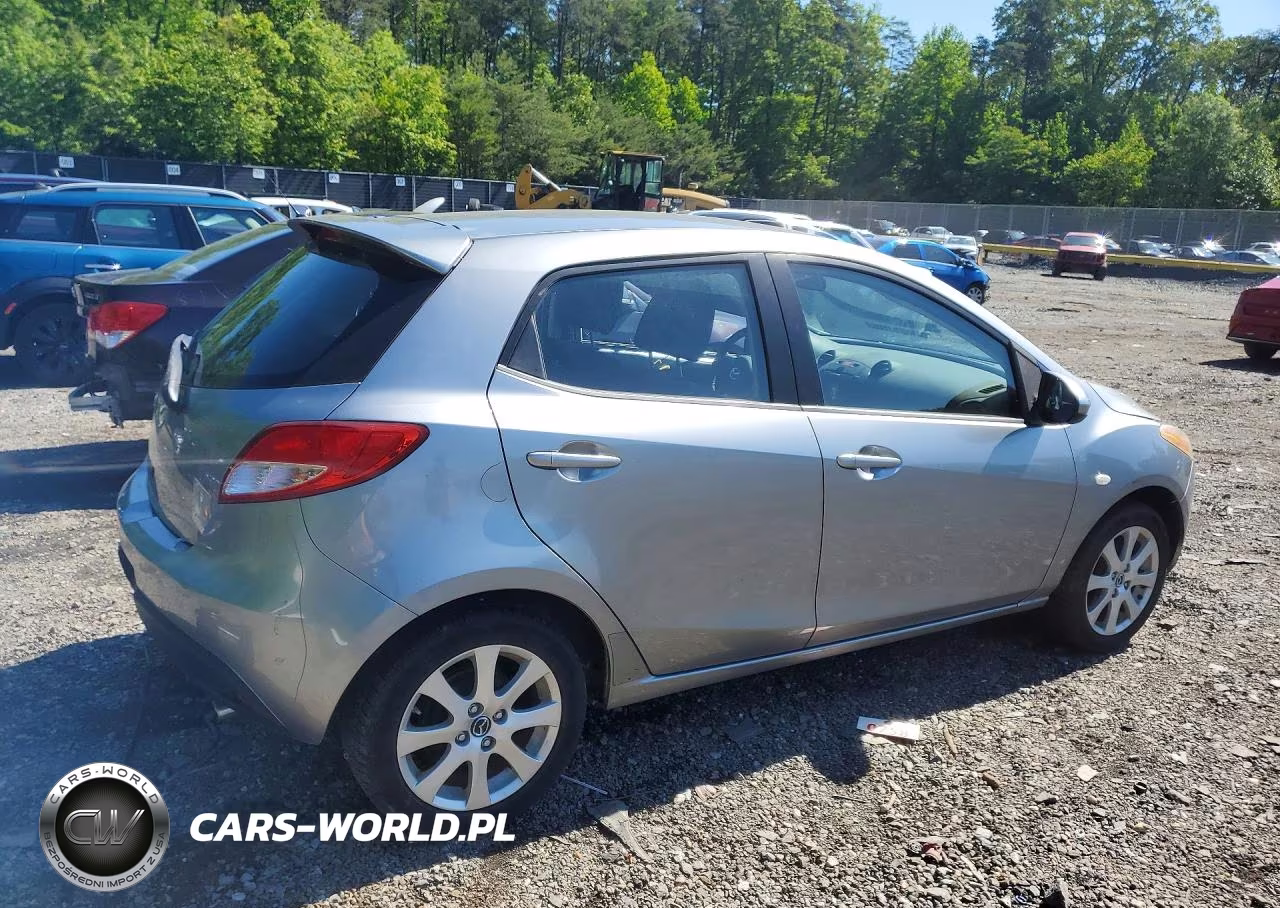 2014 Mazda Mazda2 Touring VIN:JM1DE1LZ9E0174160 - 3