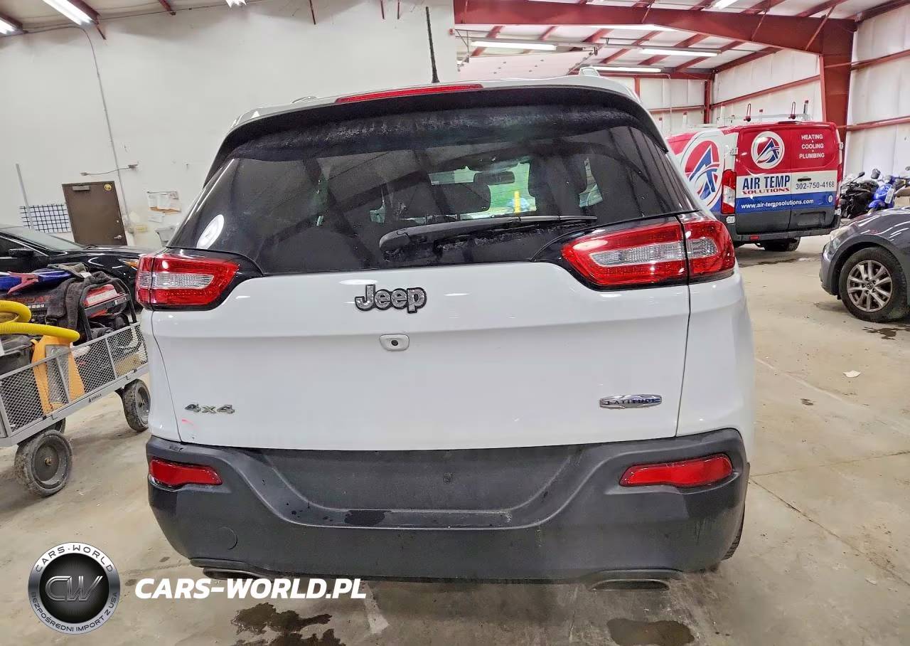 2018 Jeep Cherokee Latitude VIN:1C4PJMCX4JD501639 - 6