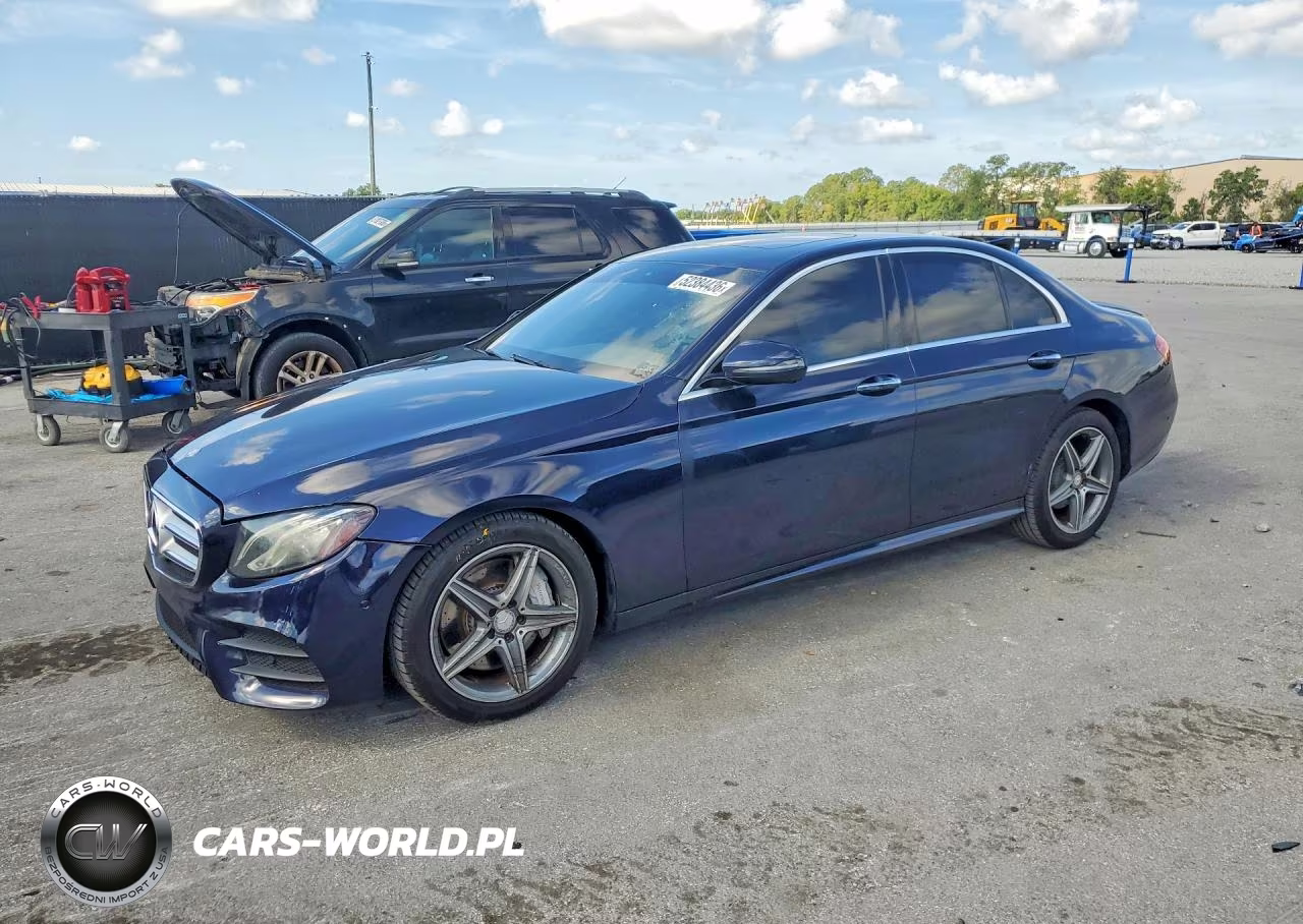 2017 Mercedes-Benz E 300 – zdjęcie 1 z 12