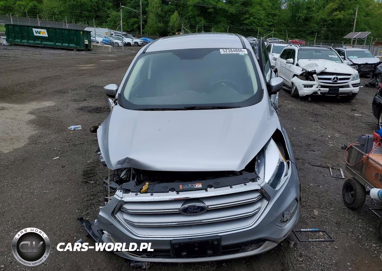 2017 Ford Escape Se VIN:1FMCU9GD8HUA30149 - 5
