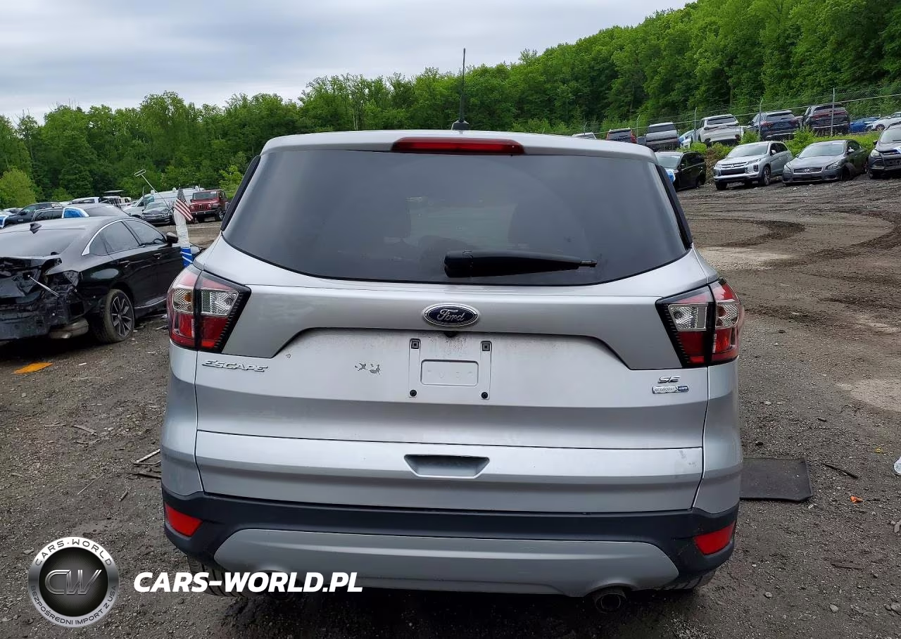 2017 Ford Escape Se VIN:1FMCU9GD8HUA30149 - 6