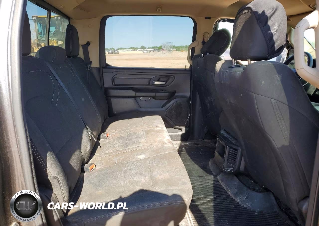 2019 Ram 1500 Tradesman VIN:1C6RREGT8KN541210 - 10