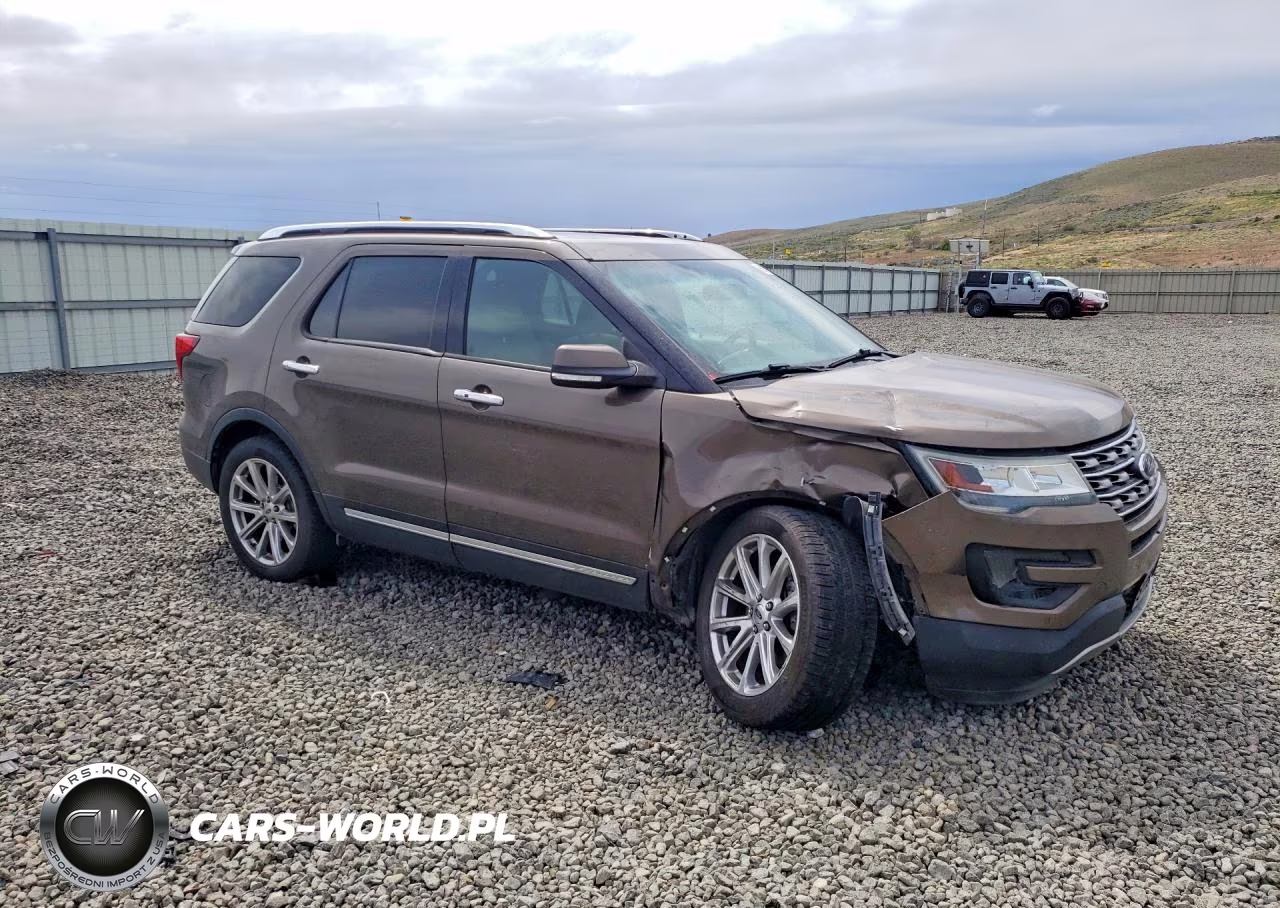 2016 Ford Explorer Limited VIN:1FM5K8FHXGGA00340 - 4