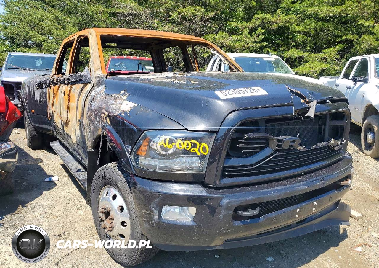 2018 Ram 3500 Laramie VIN:3C63RRJL8JG204159 - 4