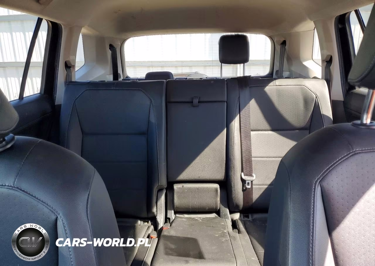2018 Volkswagen Tiguan Se VIN:3VV3B7AX9JM210298 - 10