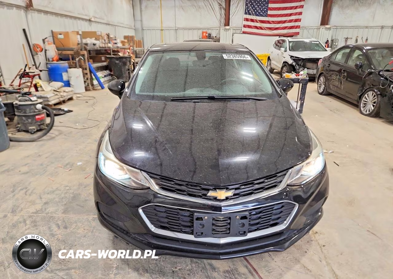 2017 Chevrolet Cruze Lt VIN:1G1BE5SM9H7104165 - 5