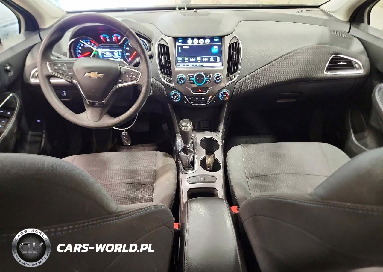 2017 Chevrolet Cruze Lt VIN:1G1BE5SM9H7104165 - 8