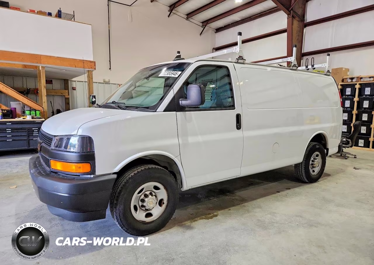 2020 Chevrolet Express G2500