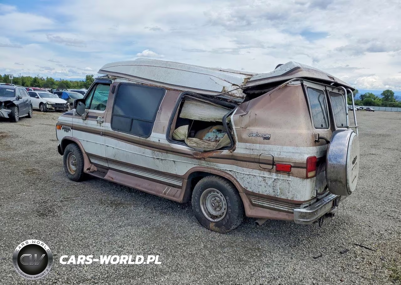 1994 Chevrolet G20 VIN:1GBEG25K5RF105218 - 2
