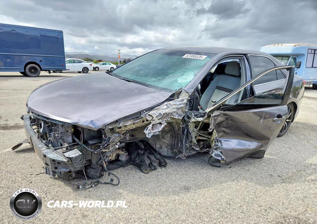 2014 Toyota Camry L – zdjęcie 1 z 12