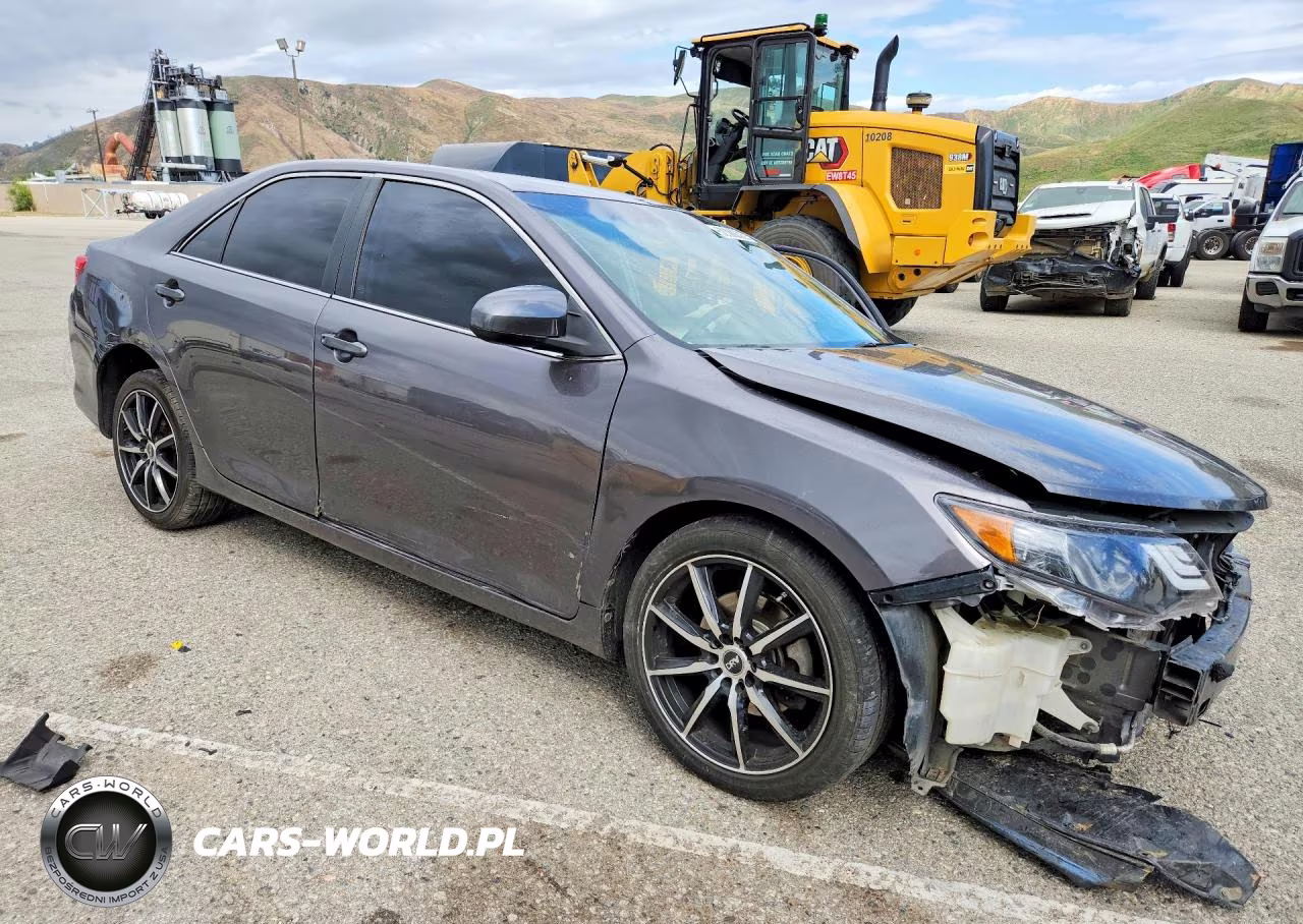 2014 Toyota Camry L VIN:4T4BF1FK8ER405157 - 4