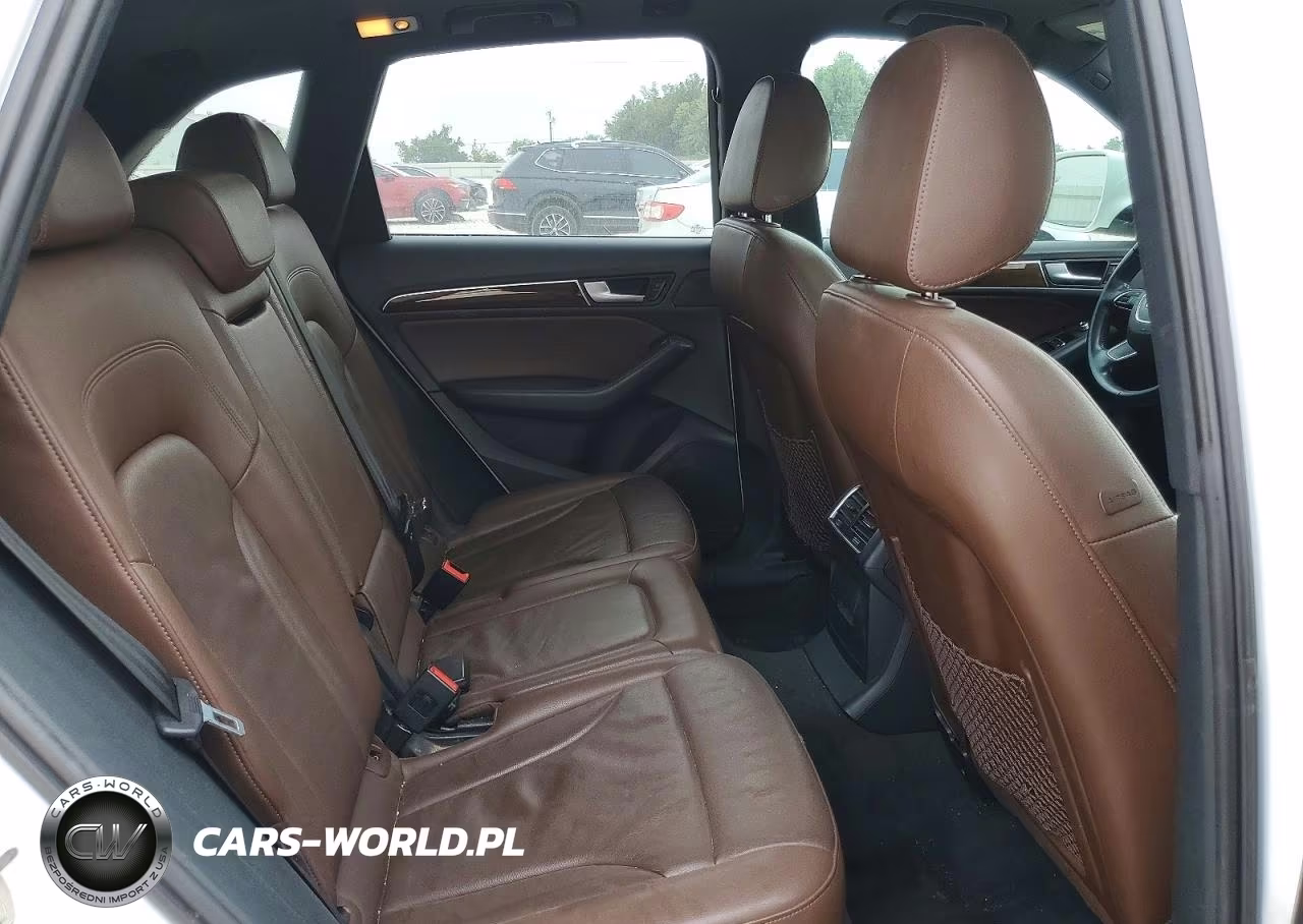 2017 Audi Q5 Premium VIN:WA1C2AFP1HA043165 - 11