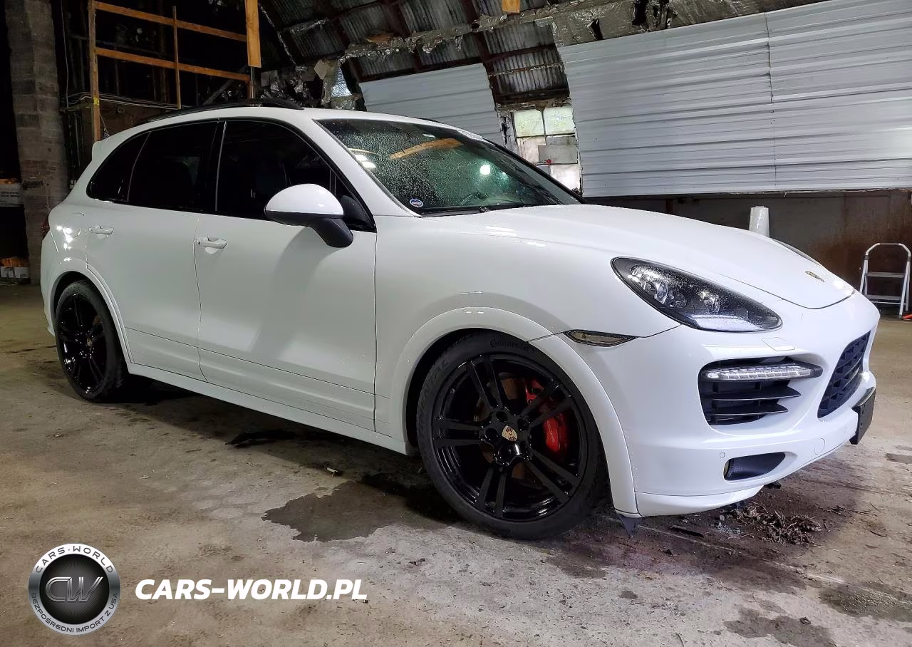 2013 Porsche Cayenne Gts VIN:WP1AD2A25DLA71668 - 4