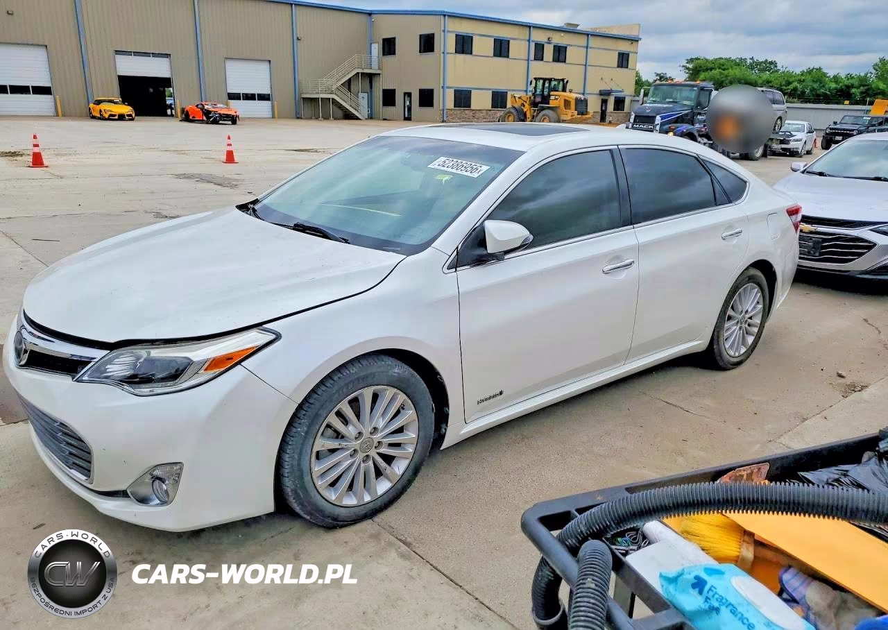 2015 Toyota Avalon Hybrid