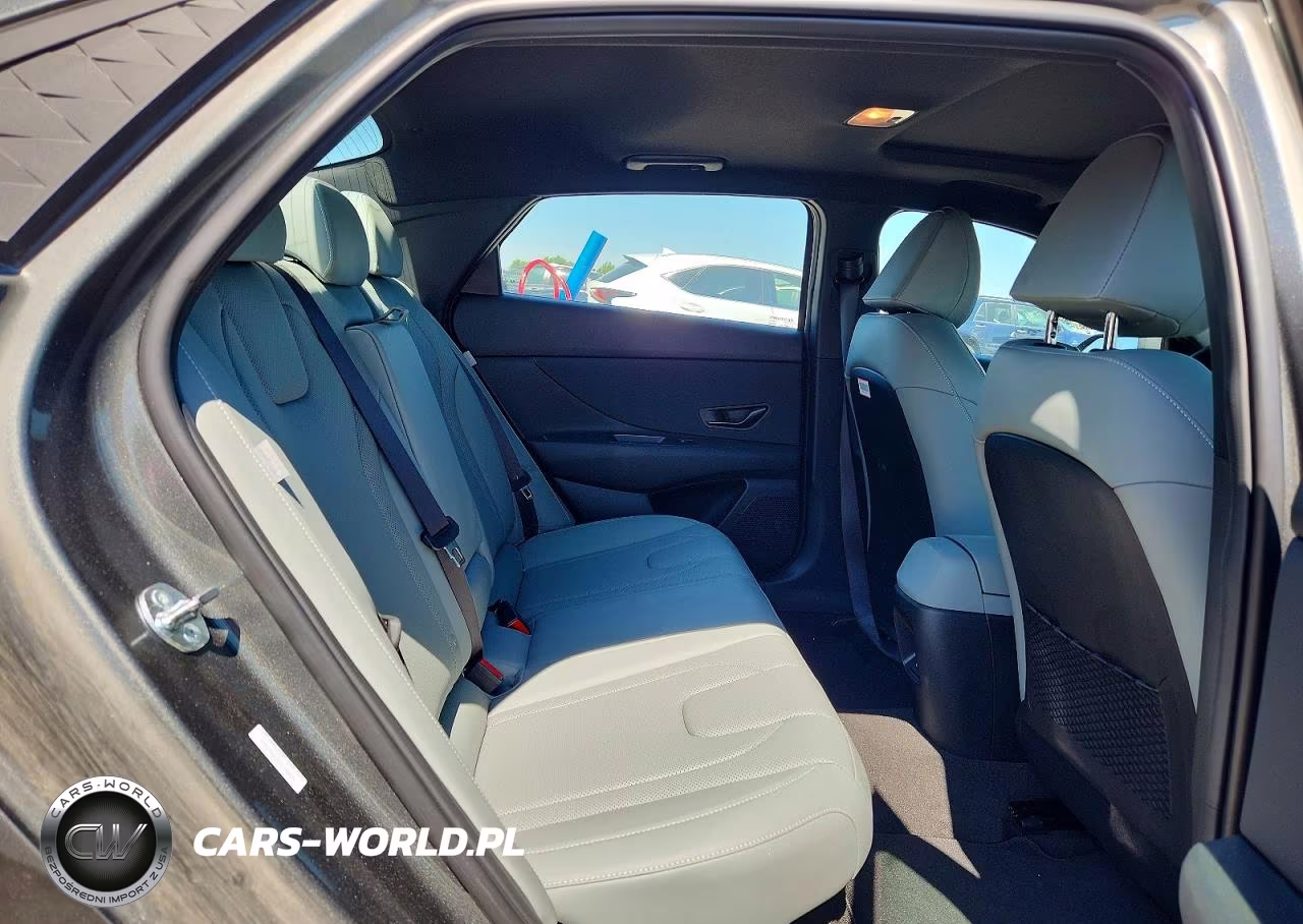 2025 Hyundai Elantra Limited VIN:KMHLN4DJ3SU150829 - 10