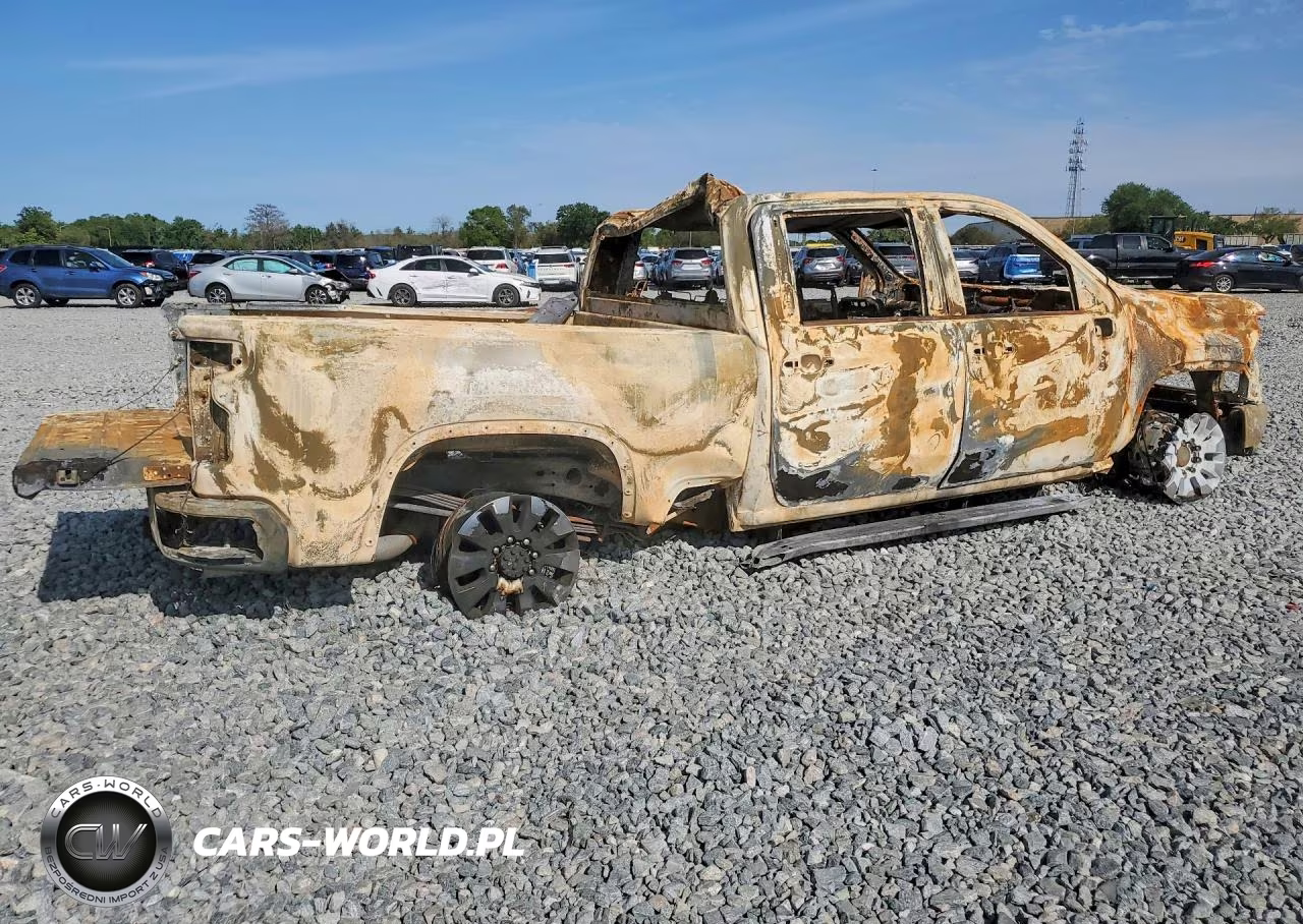 2024 Chevrolet Silverado K2500 Custom VIN:2GC4YMEY8R1249552 - 3