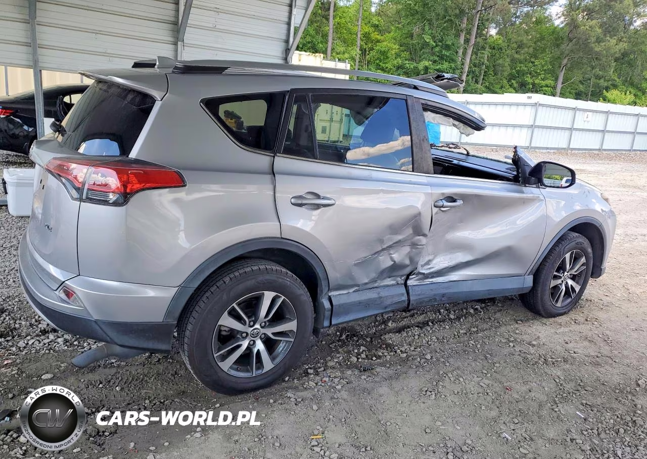 2018 Toyota Rav4 Xle VIN:2T3WFREV5JW439550 - 3