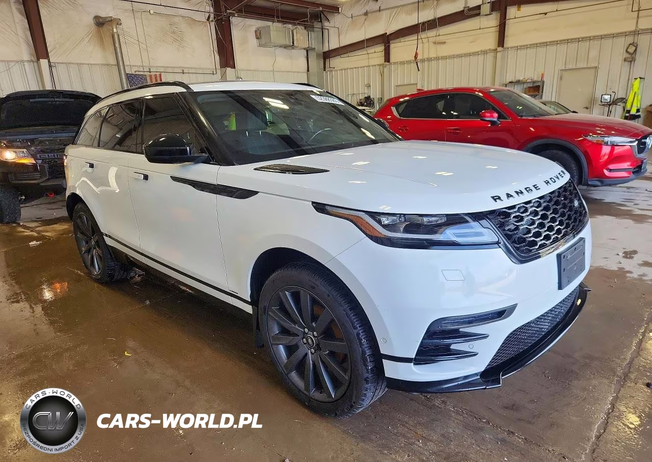 2018 Land Rover Range Rover Velar R-Dynamic Hse VIN:SALYM2RX4JA741906 - 4