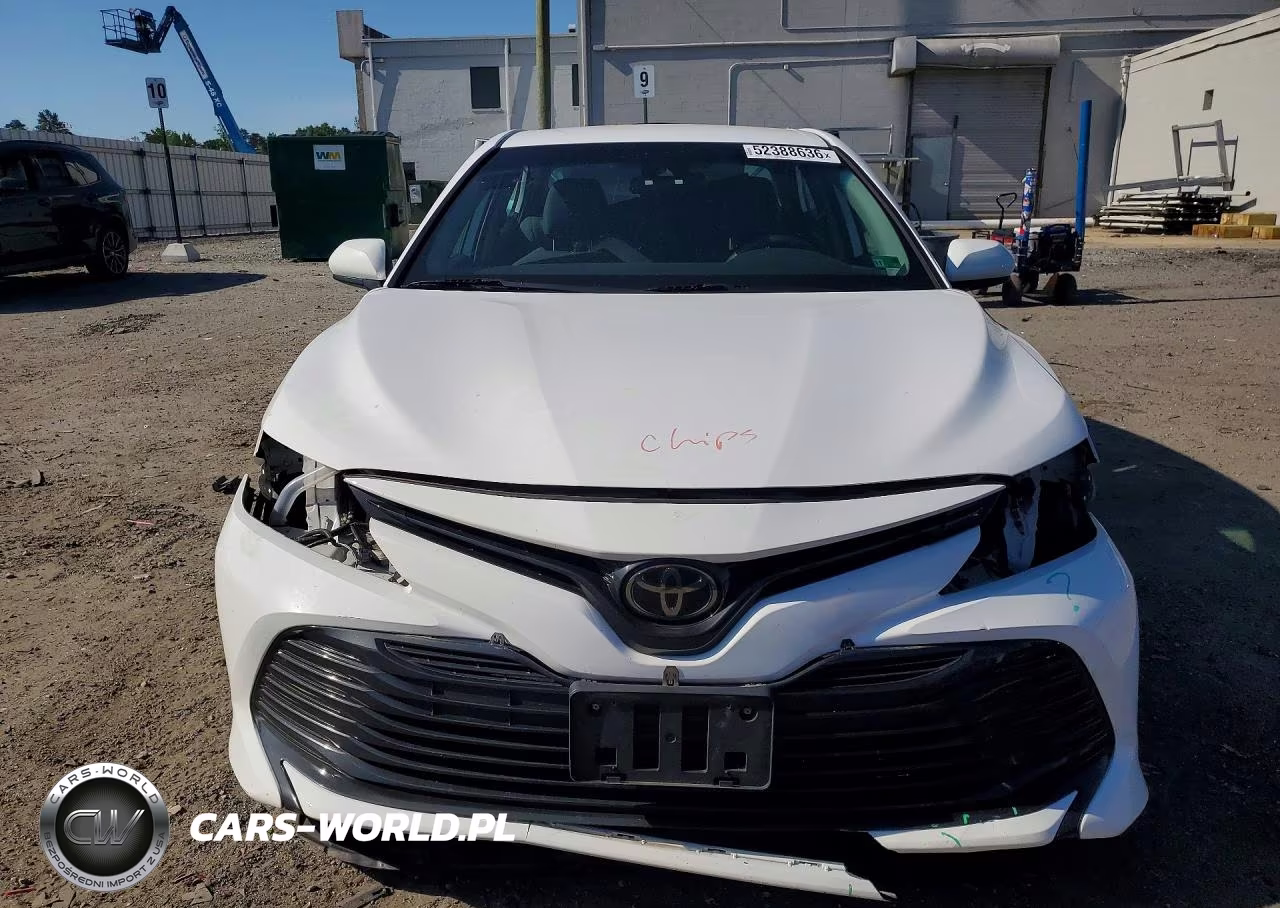 2020 Toyota Camry Le VIN:4T1C11AK8LU911766 - 5