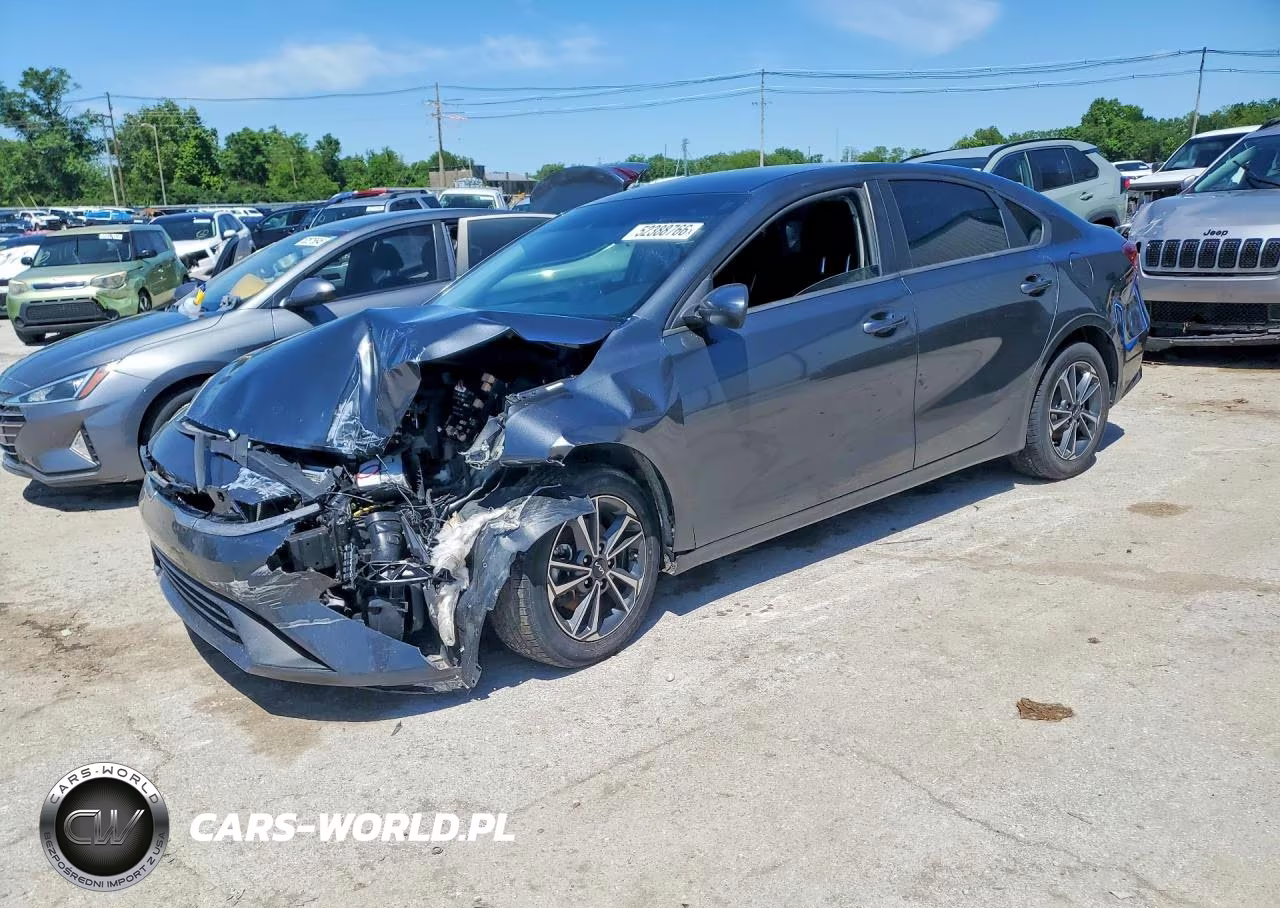 2022 Kia Forte Lxs – zdjęcie 1 z 12