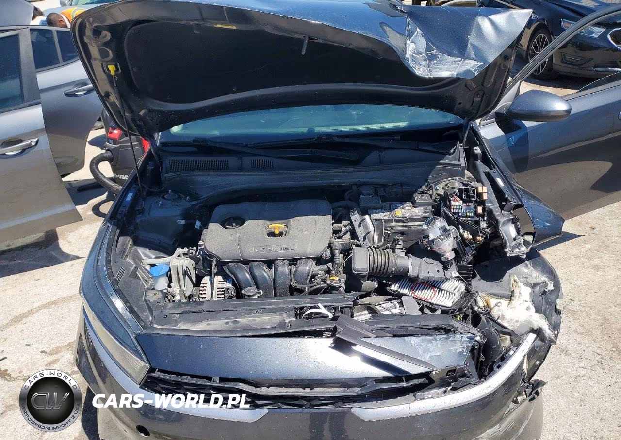 2022 Kia Forte Lxs VIN:3KPF24ADXNE429741 - 11