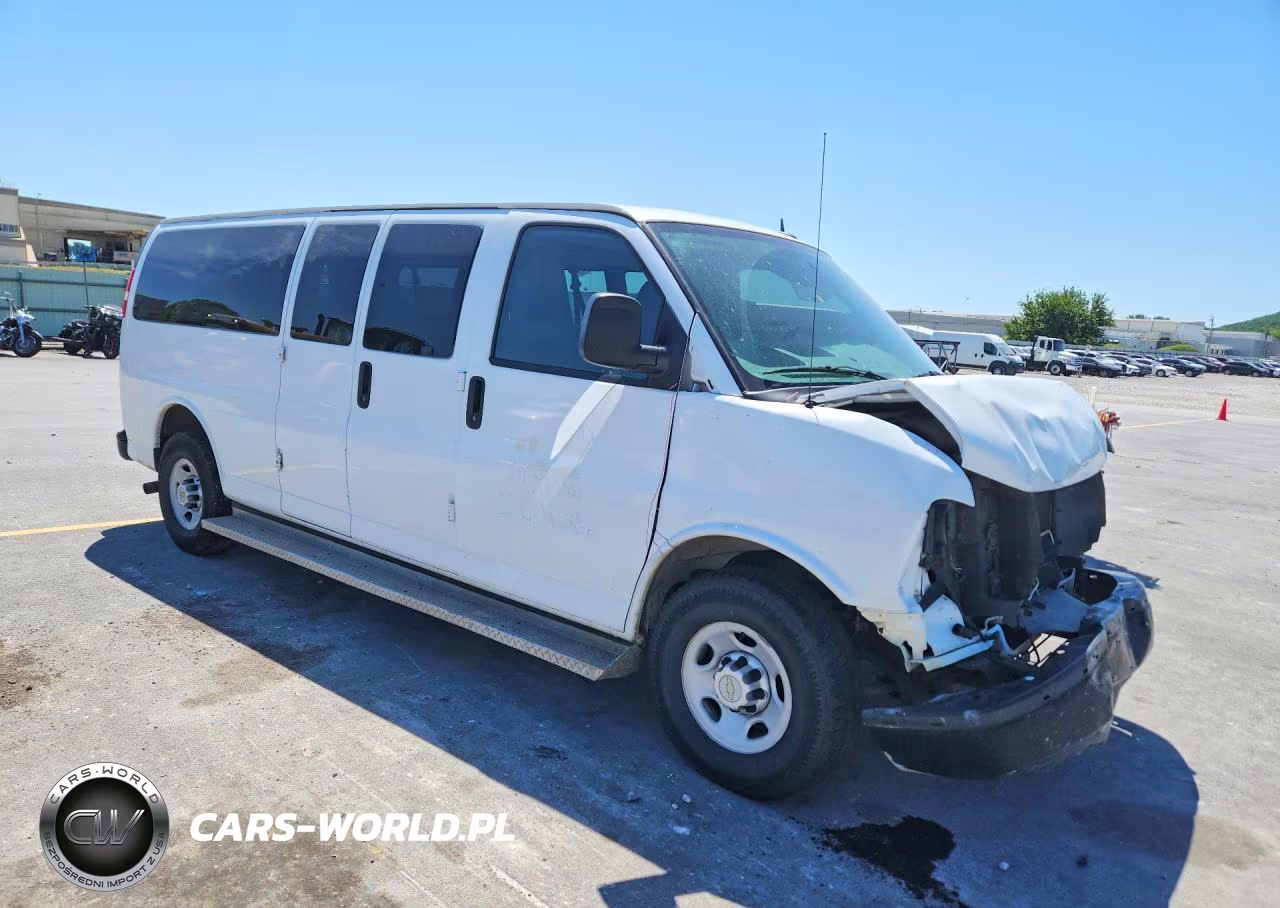 2013 Chevrolet Express G3500 Ls VIN:1GAZGZFA7D1117512 - 4