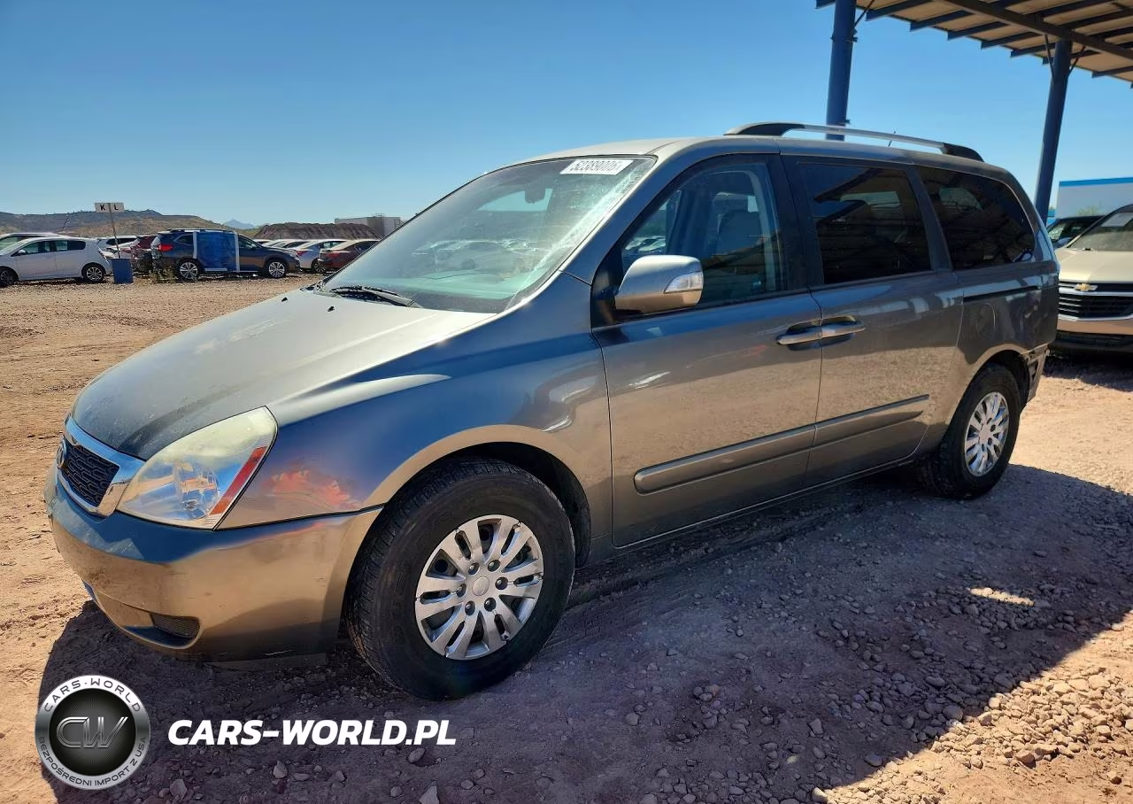 2011 Kia Sedona Lx