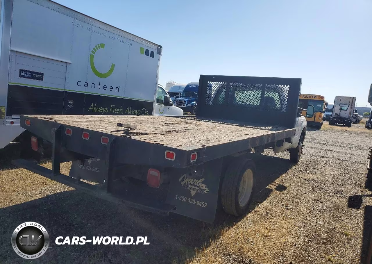 2004 Ford F450 Super Duty VIN:1FDXF46P04ED66862 - 3