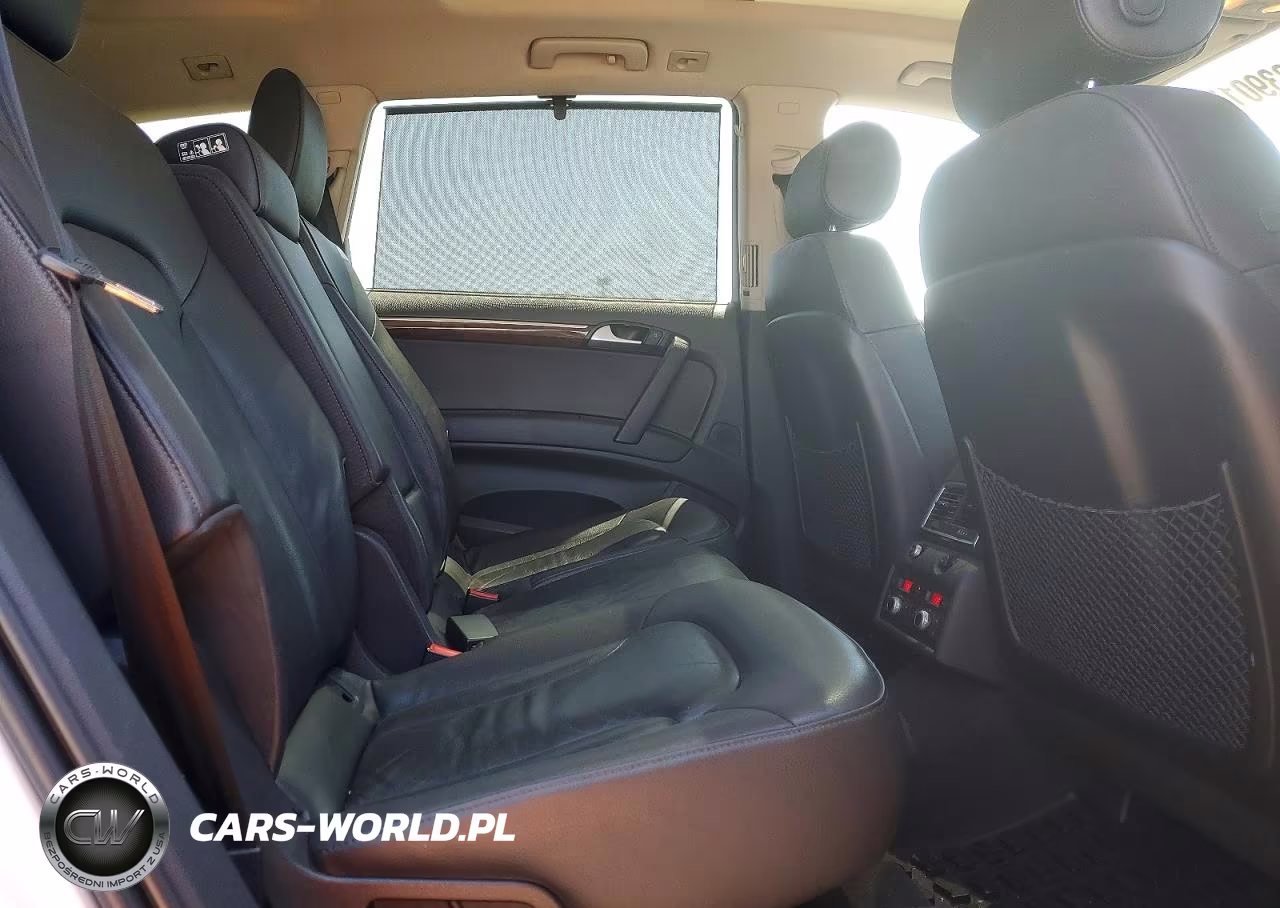 2015 Audi Q7 Premium Plus VIN:WA1LGAFE1FD020481 - 11