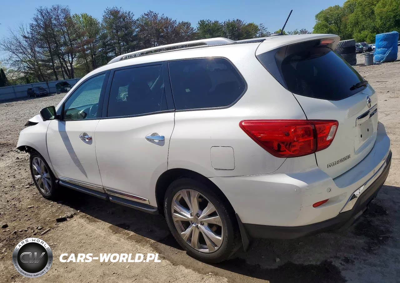 2018 Nissan Pathfinder Platinum VIN:5N1DR2MM8JC664963 - 2