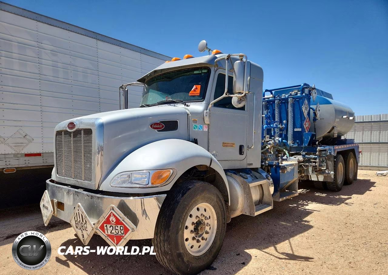 2015 Peterbilt 348 Fuel Truck VIN:2NP3LJ0X9FM286474 - 9
