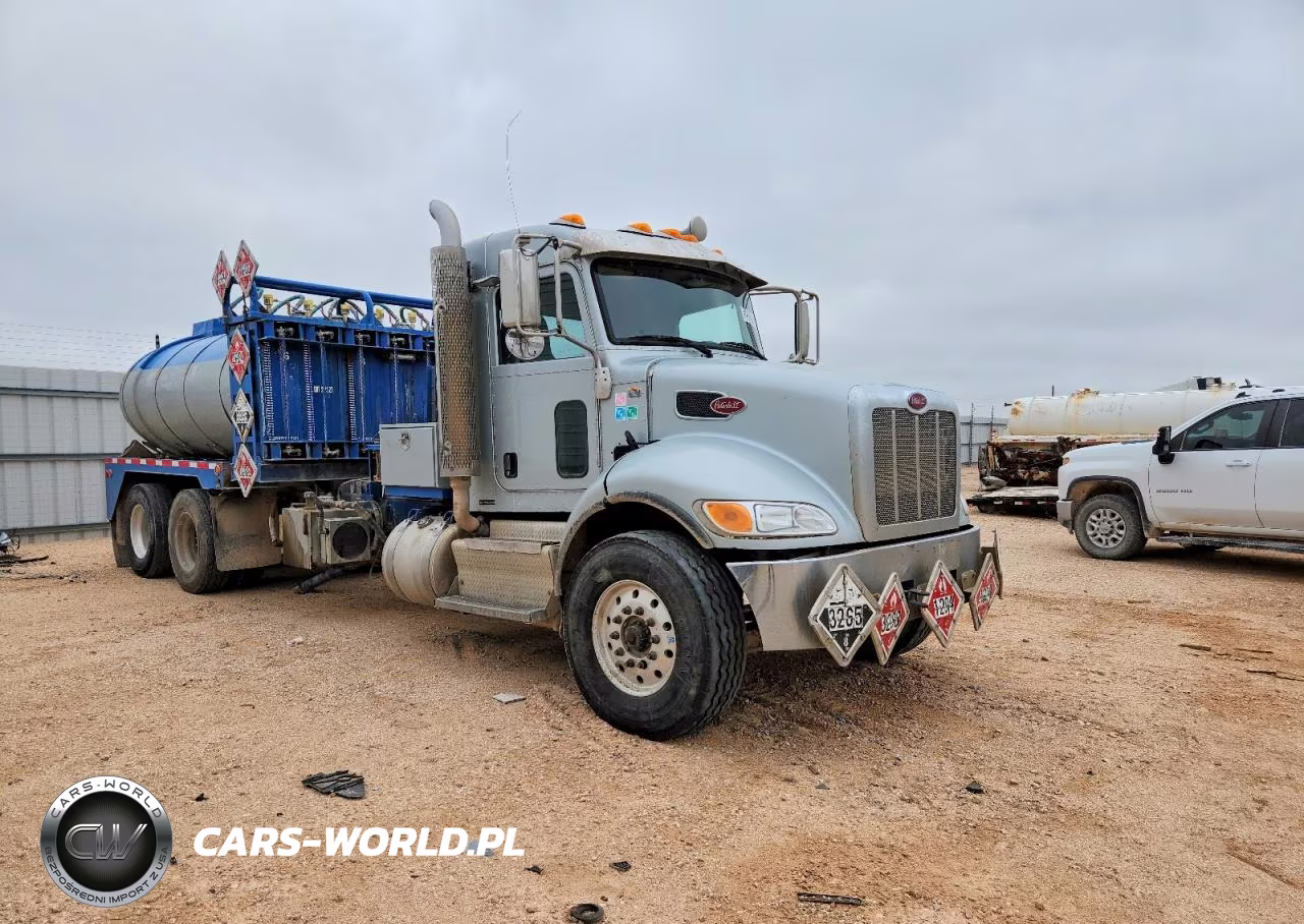 2016 Peterbilt 348 Fuel Truck
