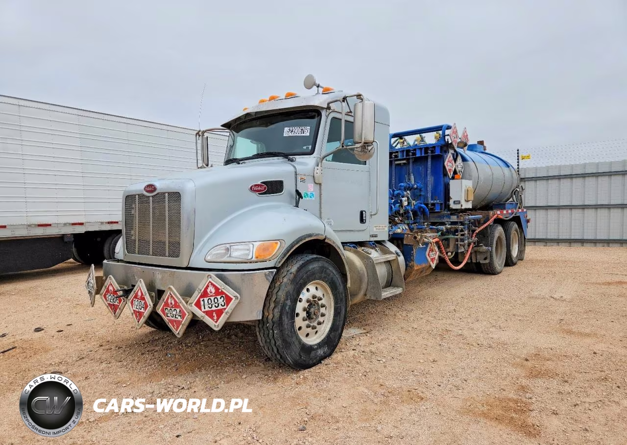 2016 Peterbilt 348 Fuel Truck VIN:2NP3LJ0X4GM331970 - 2