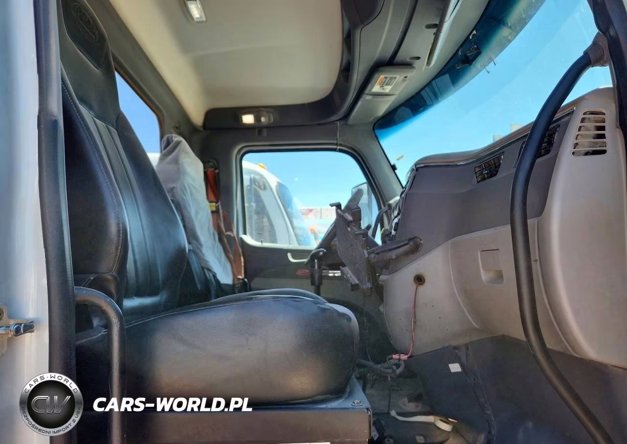 2016 Peterbilt 567 Fuel Truck VIN:1NPCL40X5GD331726 - 5
