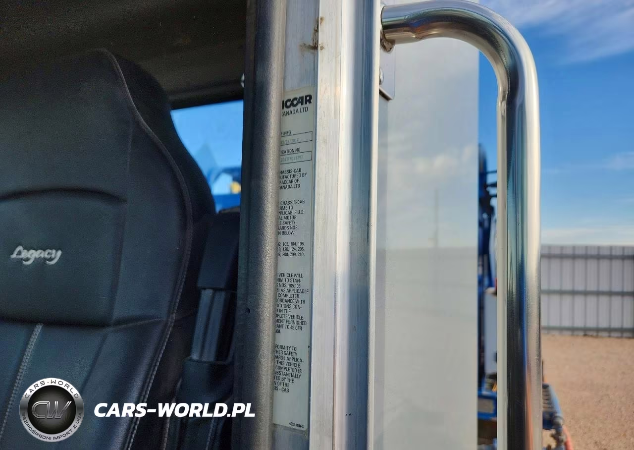 2015 Peterbilt 348 Fuel Truck VIN:2NP3LJ0X3FM269797 - 10
